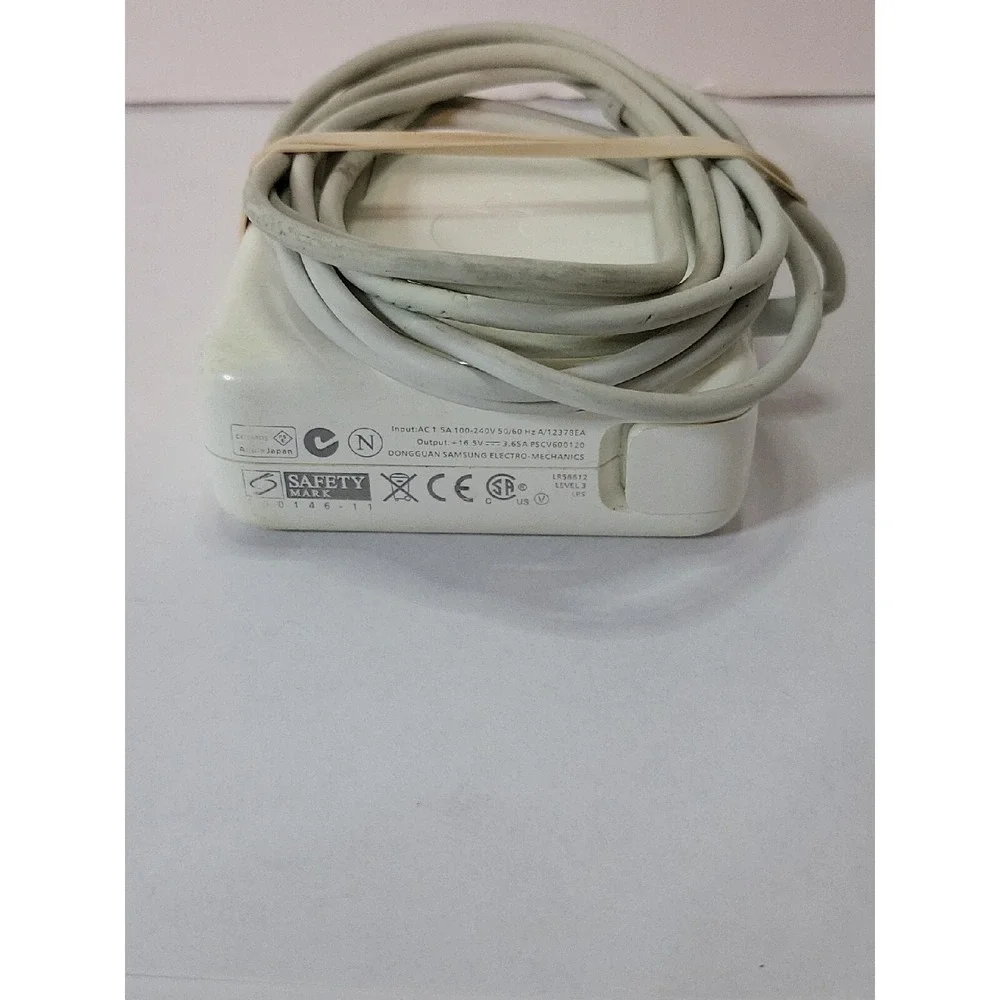Apple A1344 60W MagSafe Power Adapter for MacBook and MacBook Pro